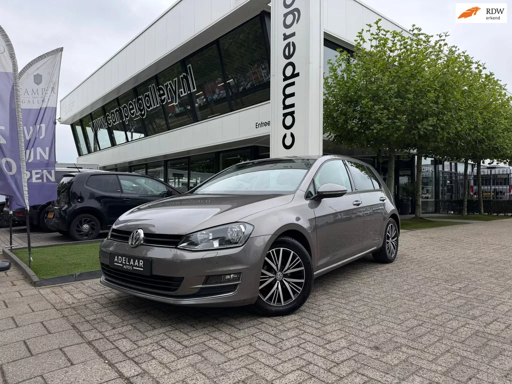Volkswagen Golf 1.2 TSI Allstar l NAVIGATIE l PDC l CRUISE CONTROL l STOELVERWARMING
