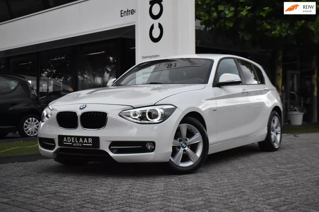 BMW 1-serie 114i Sport, XENON, CRUISE, STOELVERWARMING, PDC, KEYLESS START